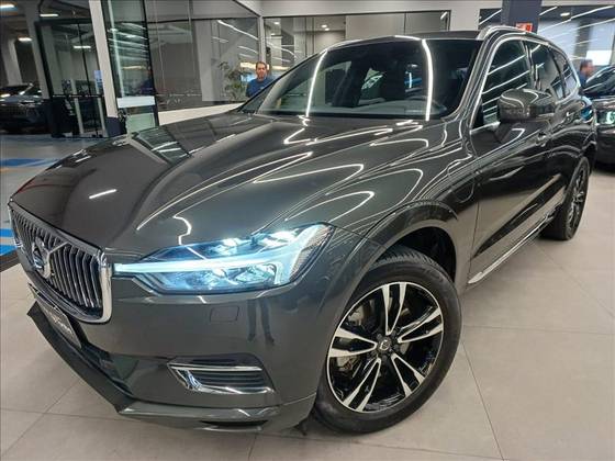 VOLVO XC60 2.0 T8 HYBRID MOMENTUM AWD GEARTRONIC VOLVO XC60 2.0 T8 HYBRID MOMENTUM AWD GEARTRONIC